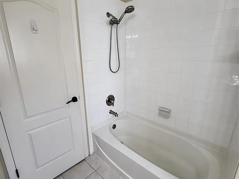 25903 Bloomsbury Ct — Photo 41
