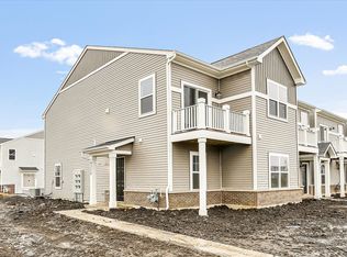 351 Kingsport Dr, South Elgin, IL 60177