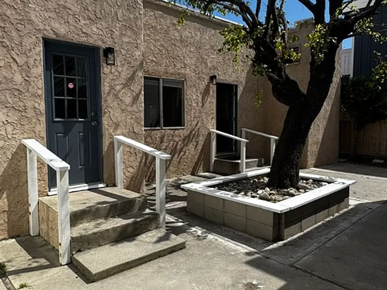 1088 Bangor Ln — Photo 21