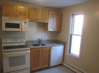 27 Holman St FLOOR 2, Attleboro, MA 02703