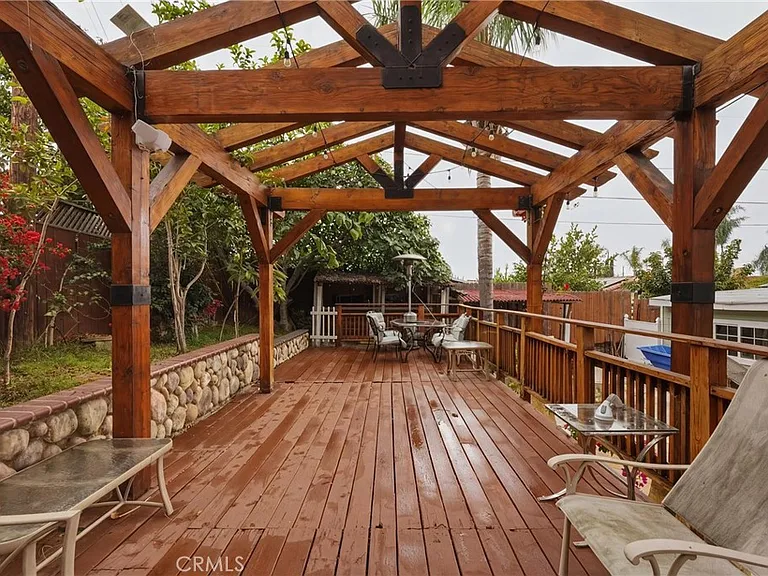 24092 Gemwood Dr — Photo 38