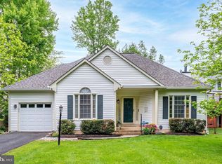 5715 Flagler Dr, Centreville, VA 20120