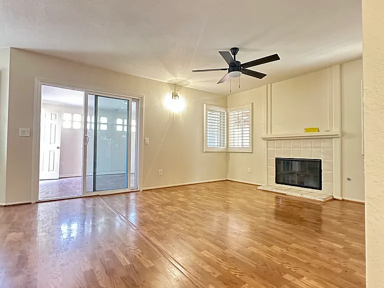 11875 Landbreeze Way — Photo 9