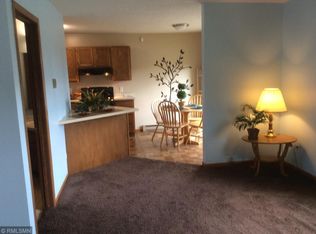 5 Meadow Run Dr SW APT D, Rochester, MN 55902