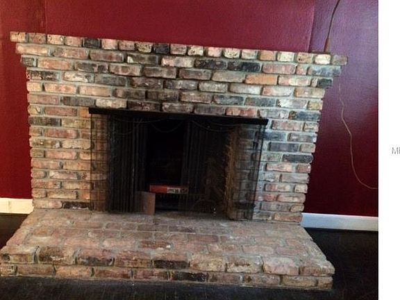 5th image of 556 Brookwood Ln