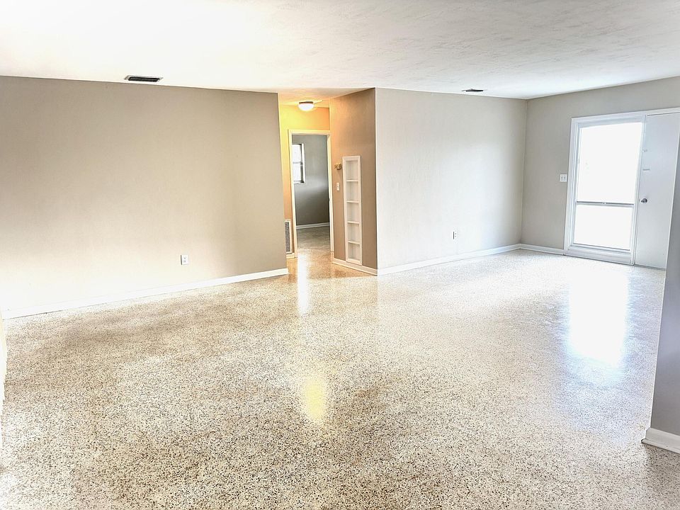 2nd image of 809 Gilbert Street