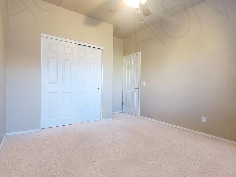 805 S Sycamore St — Photo 21