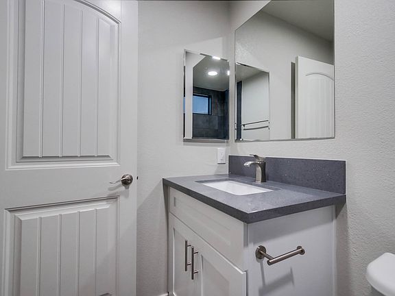 2nd image of 4137 Georgia St #2