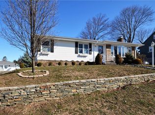 183 Dunedin St, Cranston, RI 02920