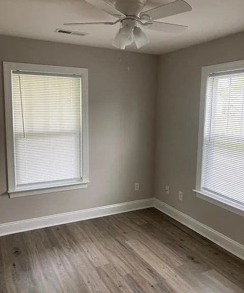 2918 Princess Place Dr — Photo 4