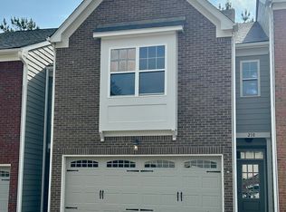 210 Bobbie Way, Woodstock, GA 30189