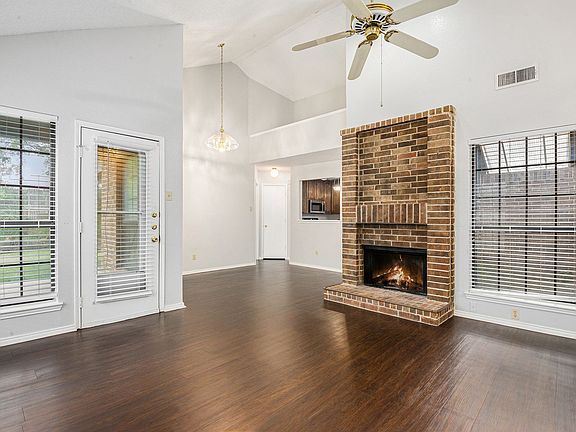 2nd image of 10627 Tall Oak Dr