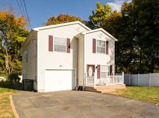 107 Waverly Ave, Milford, CT 06461