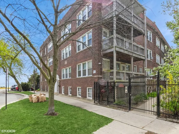 1225 W Jarvis Ave #3, Chicago, IL 60626