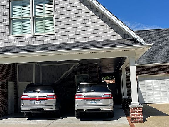 4th image of 167 Walnut Dr