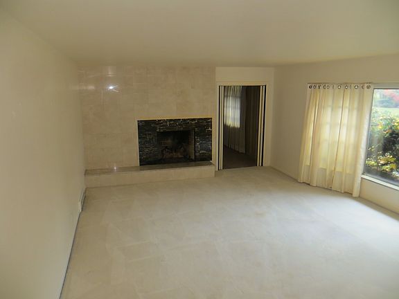 Living room with gas fireplace