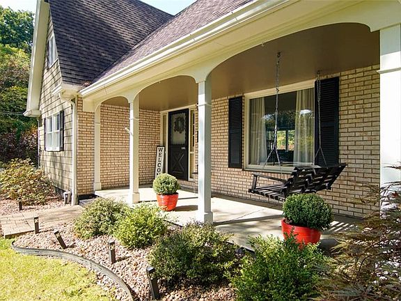 2nd image of 494 Ingram Dr