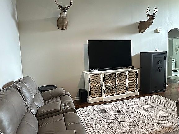 4th image of 4421 Comanche Trail Blvd