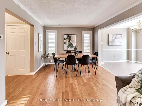 3rd image of 57 Longueuil Pl
