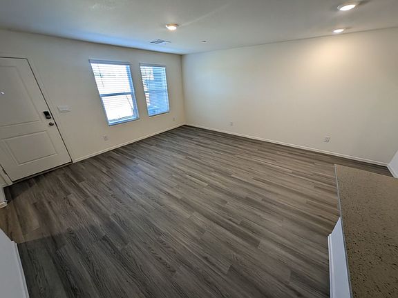 4th image of 9391 Jade Mesa St