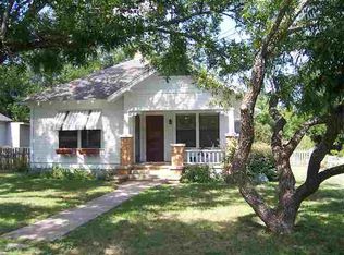 409 S Pierce St, Burnet, TX 78611