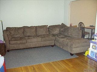 4th image of 25 Jefferson Ave