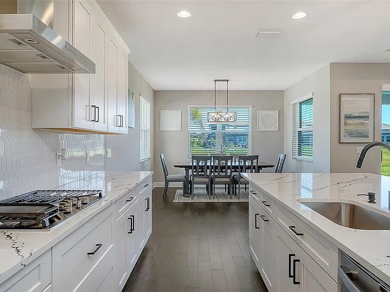 16905 Sweetwater Village Dr — Photo 14