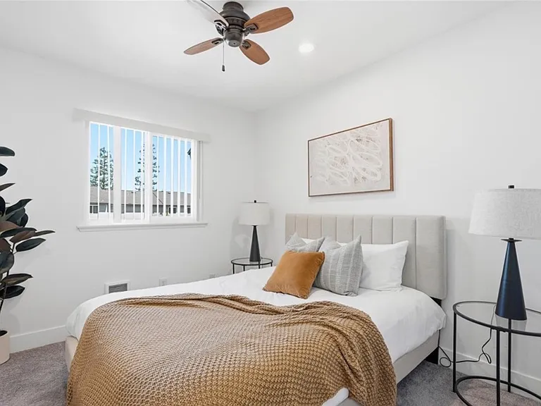 531 W Alton Ave — Photo 12