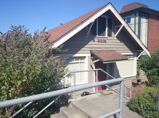9205B Greenwood Ave N, Seattle, WA 98103