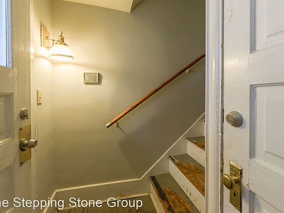4th image of 2745 Colfax Ave S #6345963