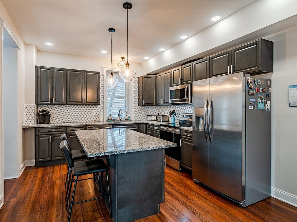 Beautifully updated kitchen