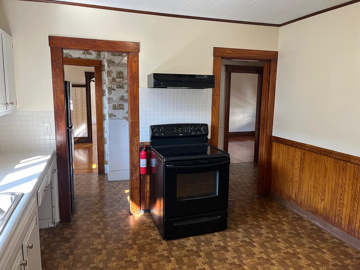 Photo 2 of 18 - 60 Winchester St #1 - Medford, MA Building Photo - 60 Winchester St #1