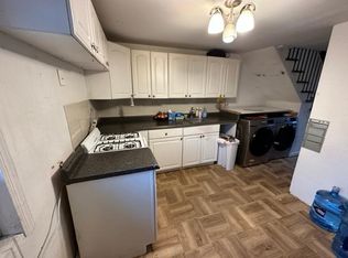 21 Ellard Ave, Great Neck, NY 11024