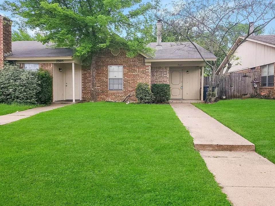 7507 Tiffany Meadows Ln