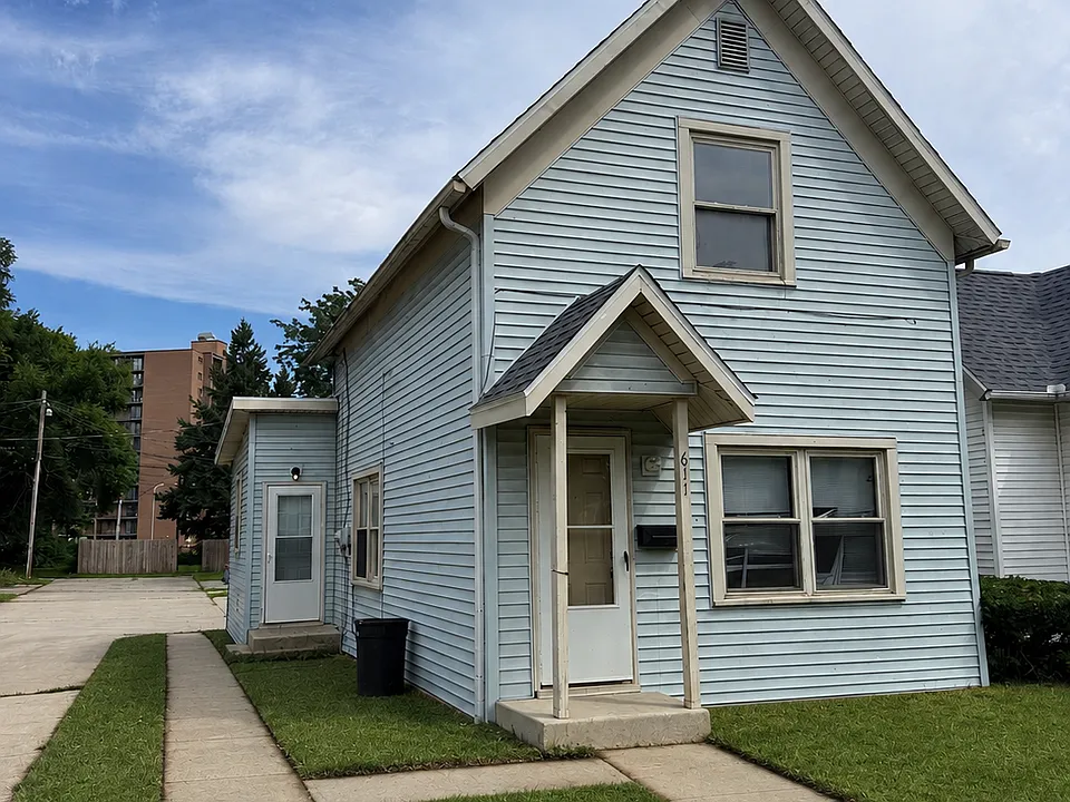 611 E South St