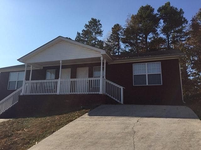 1st image of 2996 Landmark Ct NE