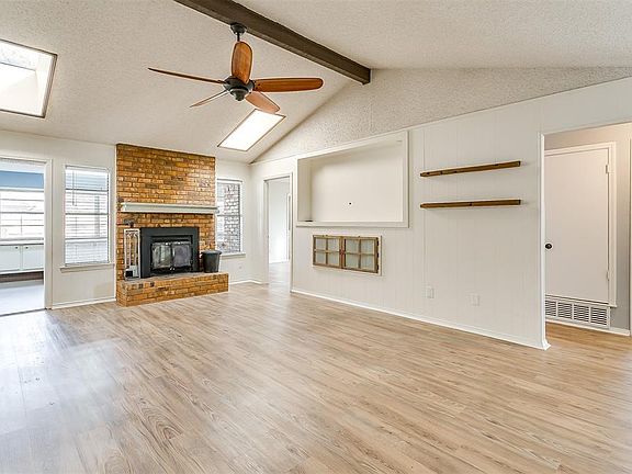 5th image of 7521 Kell Dr
