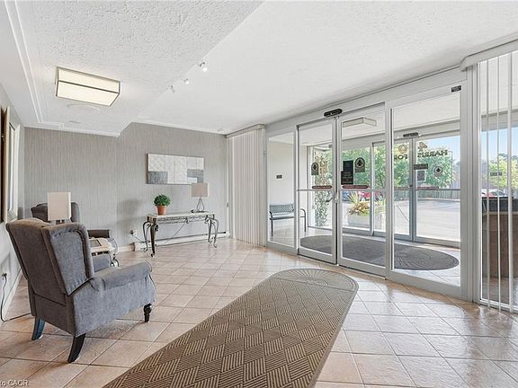 4th image of 40 Harrisford St #904