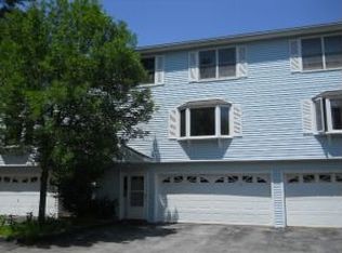 652 Hackett Hill Rd, Manchester, NH 03102