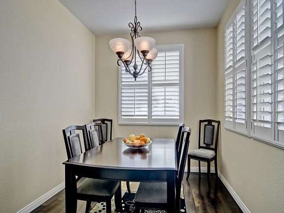 4th image of 805 Harbor Cliff Way Unit 212