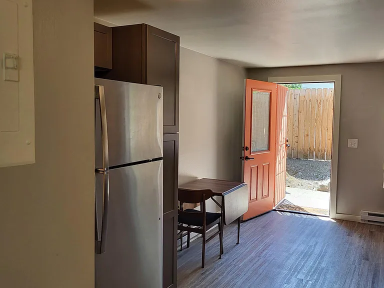 1415 W 9th Ave #3 — Photo 15