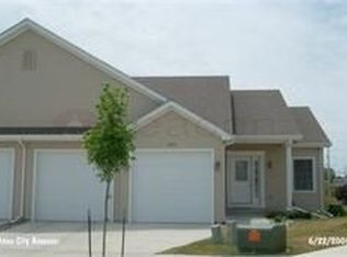 2838 Buckingham Ct, Ames, IA 50010