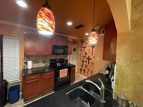 5th image of 11767 Country Springs St