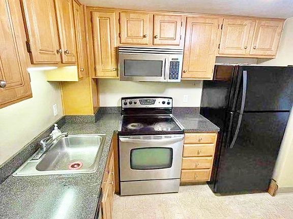 4th image of 175 Quincy Shore Dr APT B55