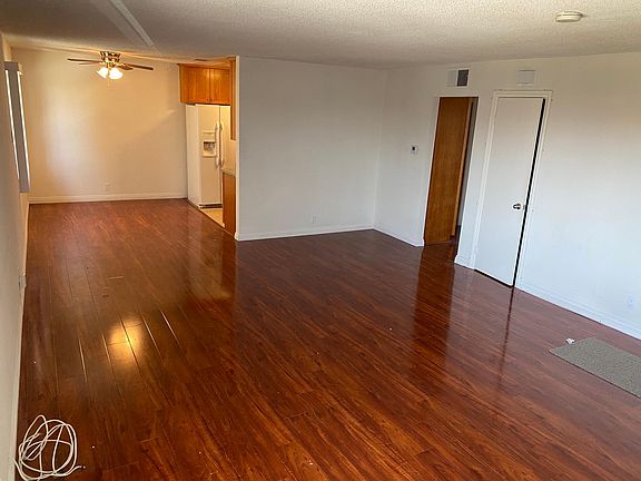 2nd image of 300 N Electric Ave APT 4