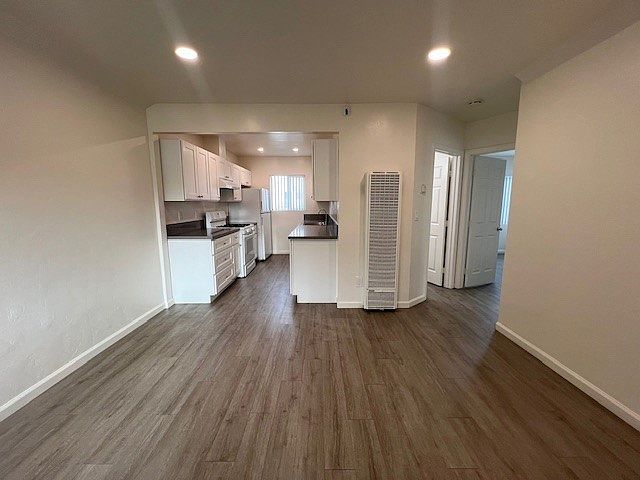 1st image of 814 4th St #3