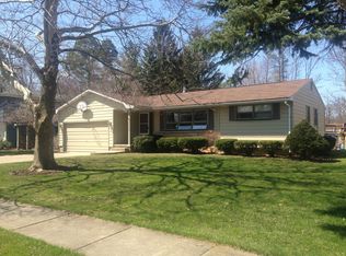 5548 James Dr, Hamburg, NY 14075