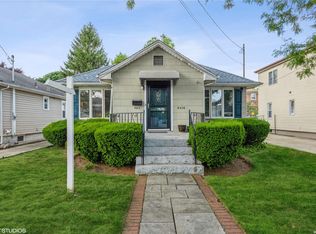 8476 264th St, Floral Park, NY 11001