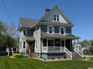 121 S Vail St, Geneseo, IL 61254