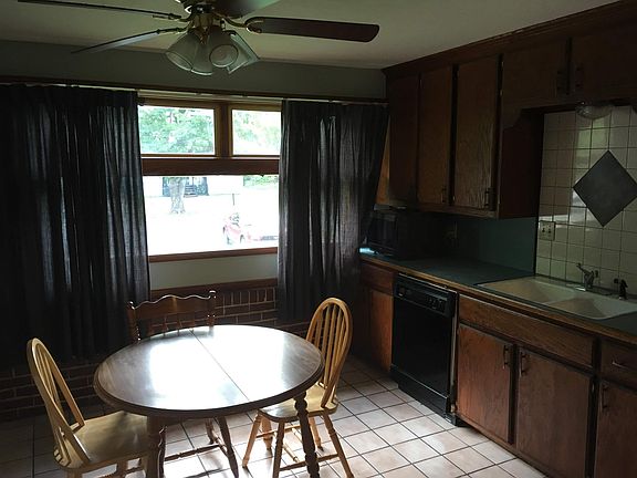 3rd image of 740 Debarr Ave APT M1